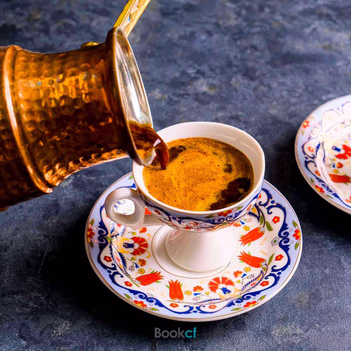 طرز تهیه قهوه با قهوه جوش مسی